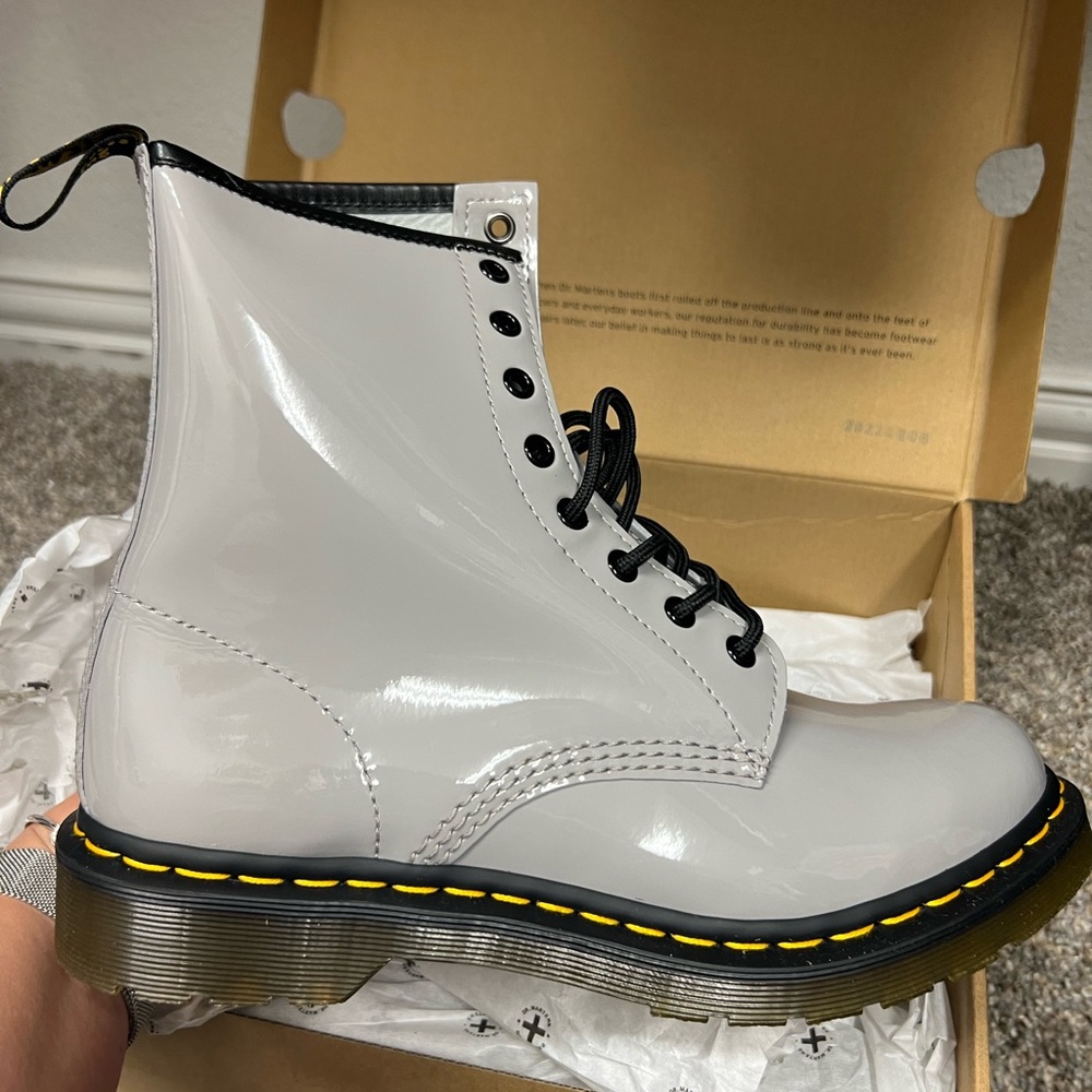 Doc Martens, 1460 W